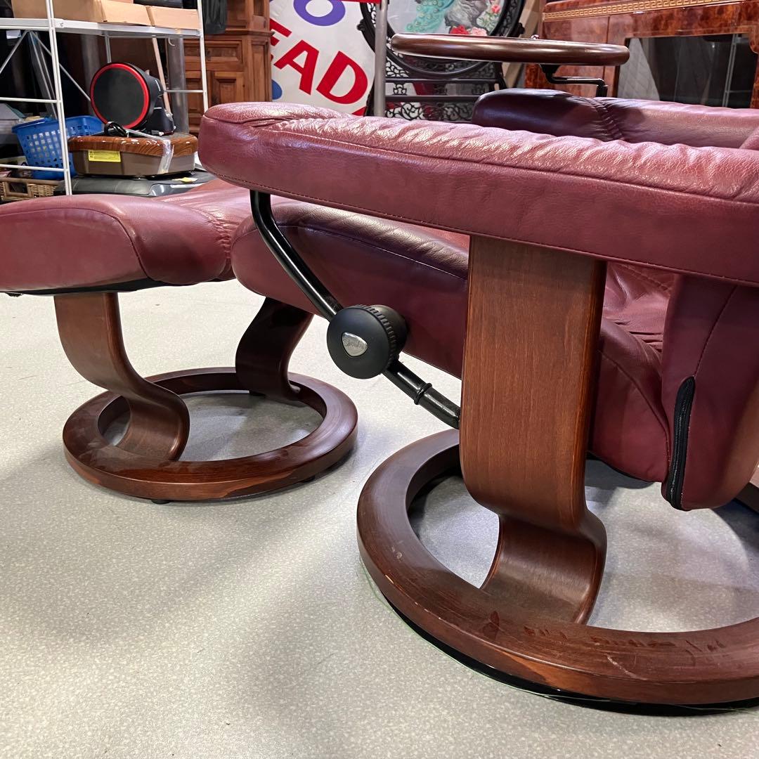 ストレスレスチェア&オットマン サイドテーブル付き