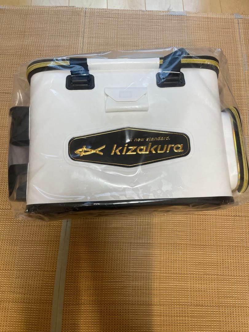 新品定価15000円現行モデルkizakura 黒魂キーパーバッカン