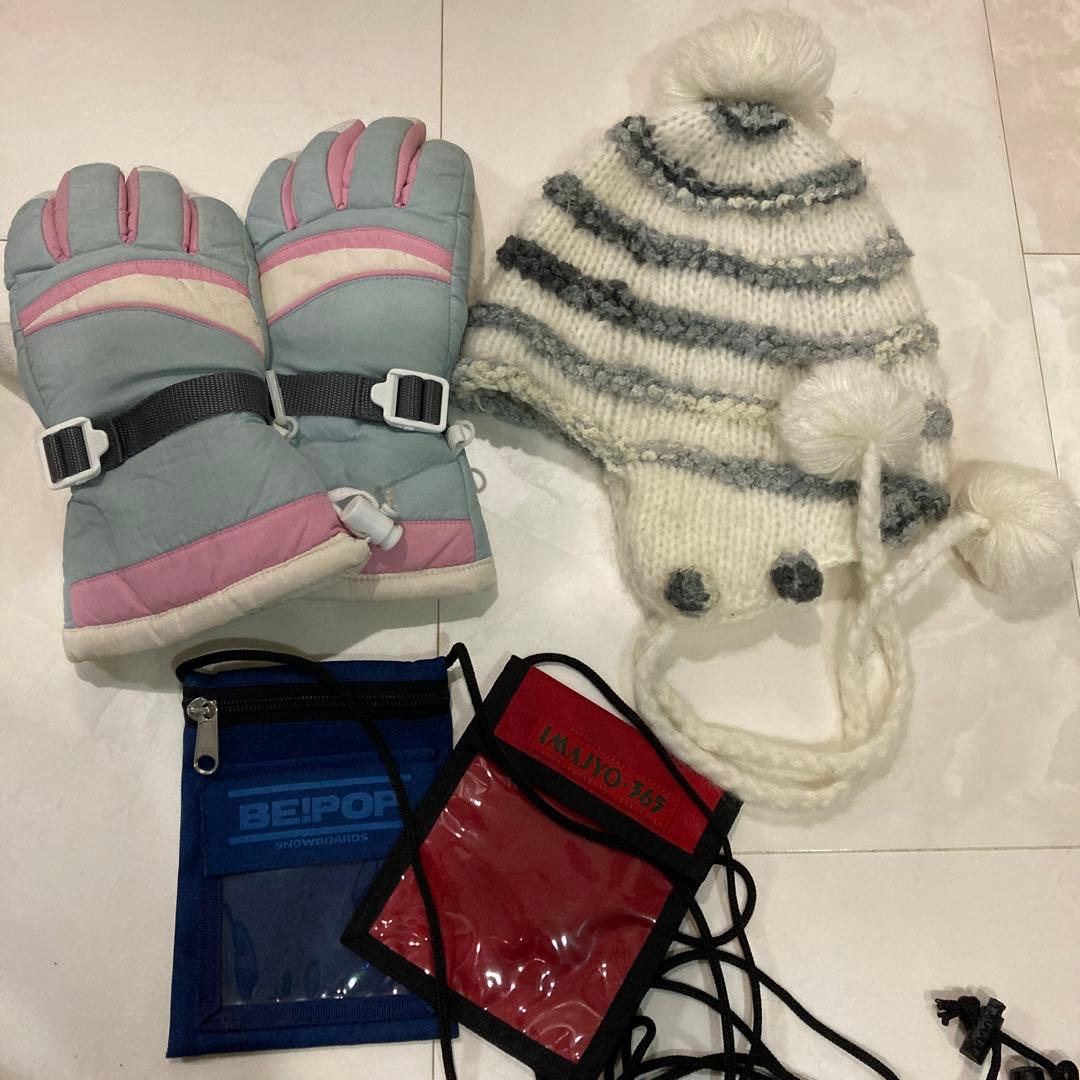 フェニックスのスキー、ボードウェア上着、DESCENTEのズボン、M.おまけ付き