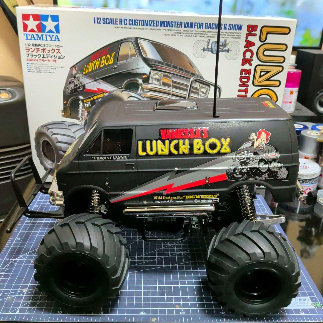 タミヤ ランチボックス ブラックエディション フルベア、サーボ、LED