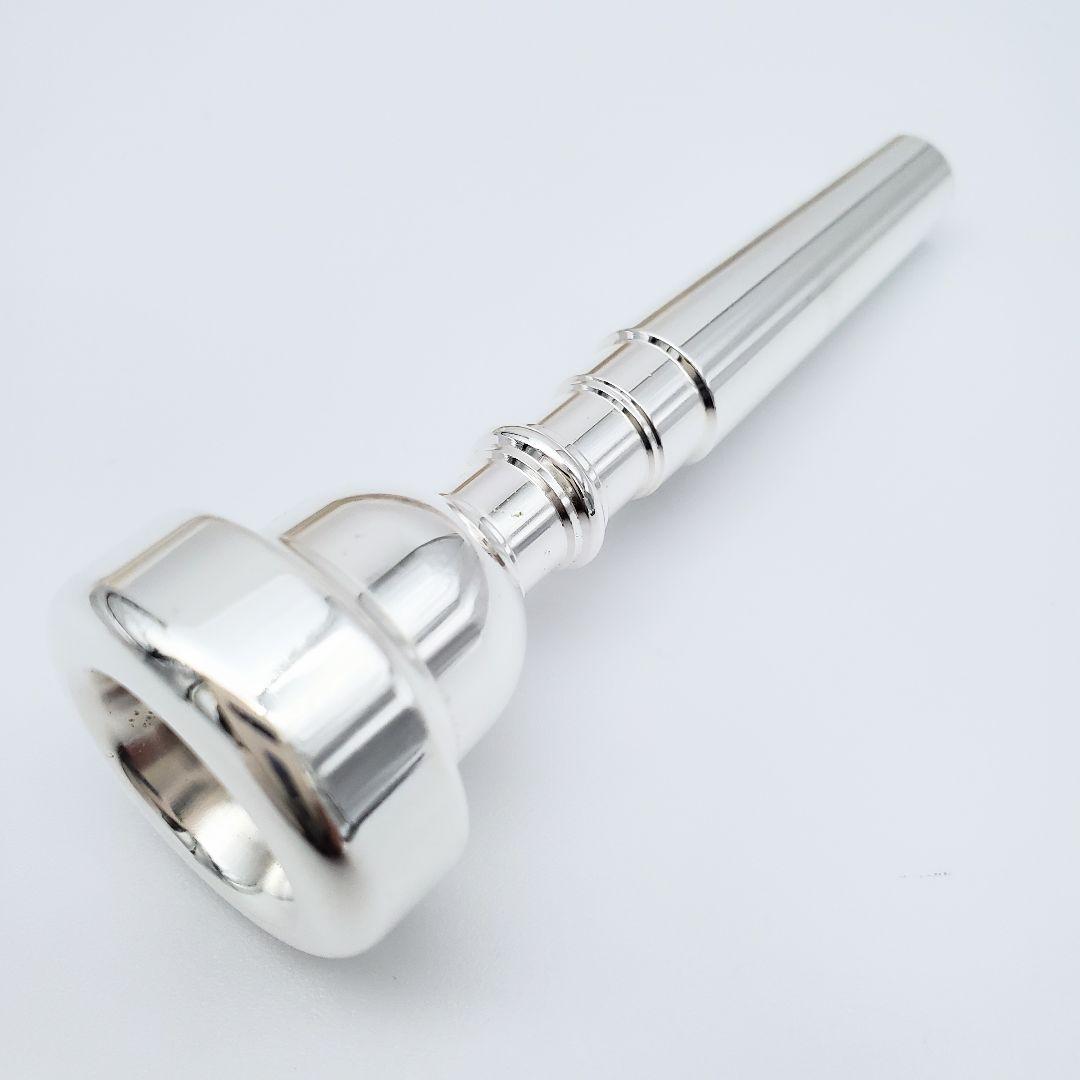 極美品✨️uoouwe トランペット マウスピース付き