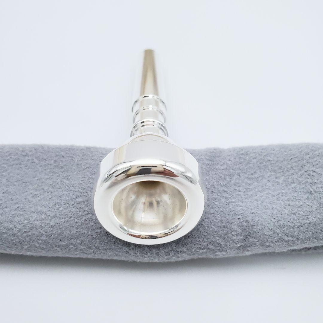 極美品✨️uoouwe トランペット マウスピース付き