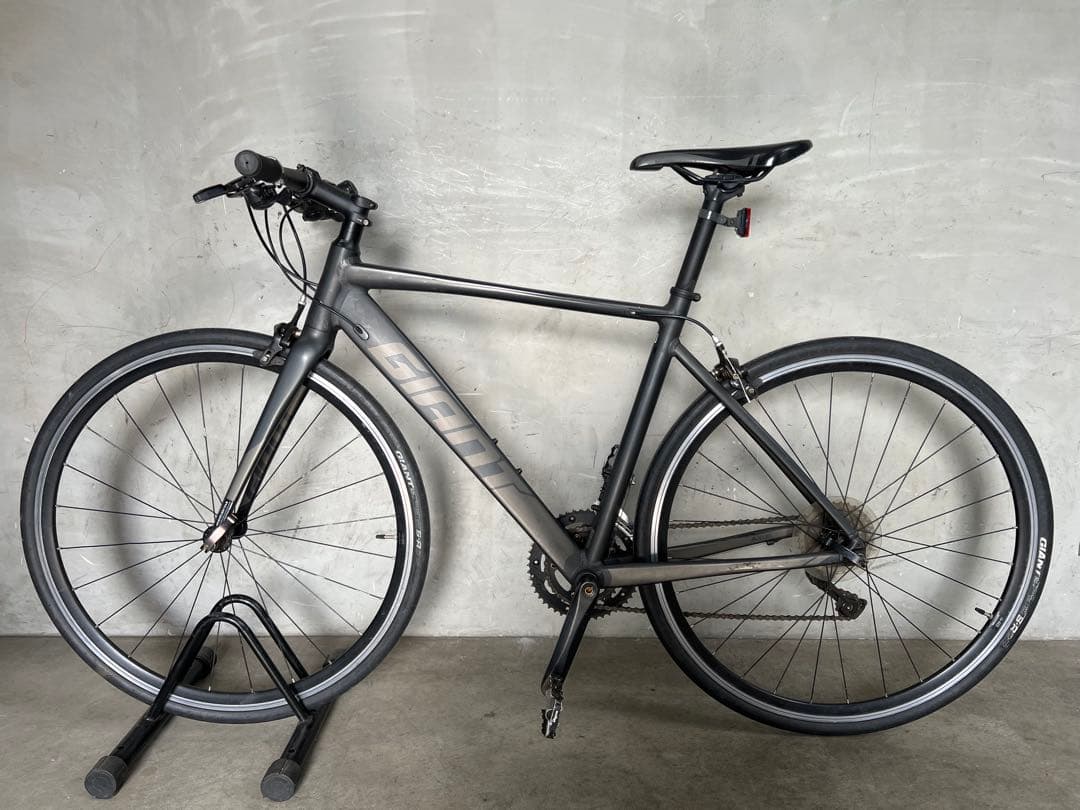 クロスバイク　GIANT FORMA クロスバイク　ジャイアント　フォーマ