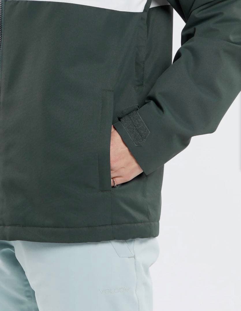 【新品】VOLCOM◾️女性用スノーウエアジャケット◾️Lサイズ