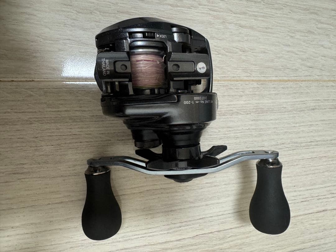 20アドミラA100HX（左)