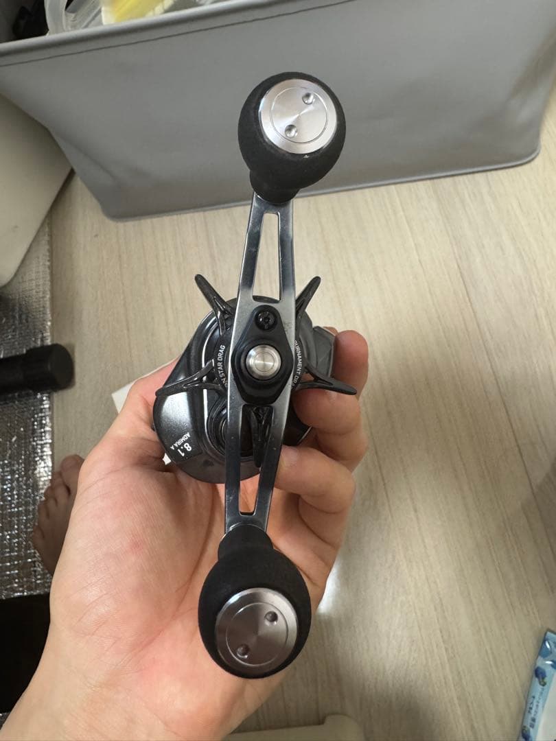 20アドミラA100HX（左)