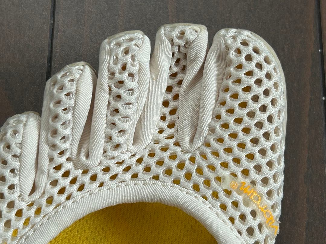 ビブラムVi-B、five fingers 22.５センチ、ホワイト