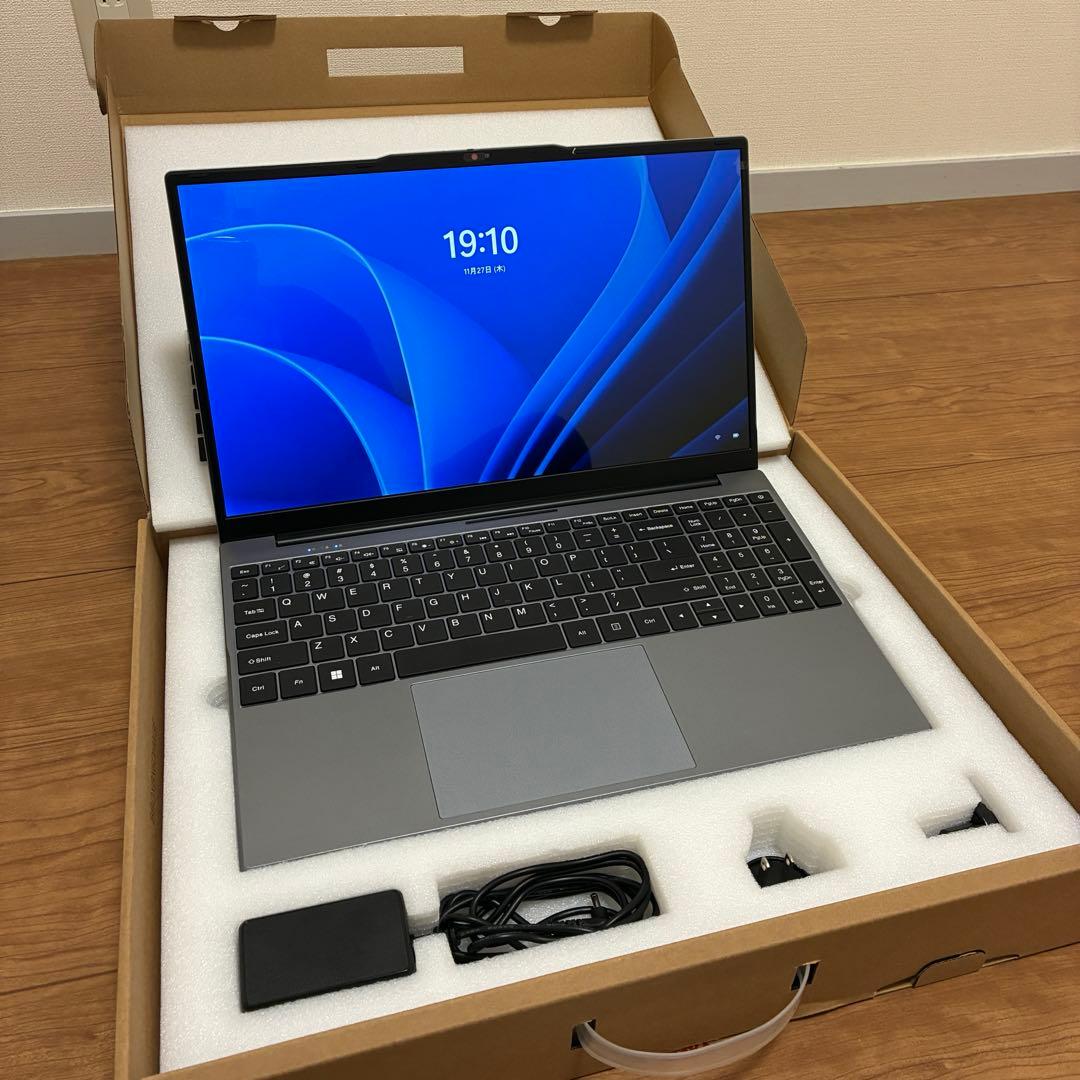 BmaxノートPC 15.6インチ 16GB 512GB Windows11