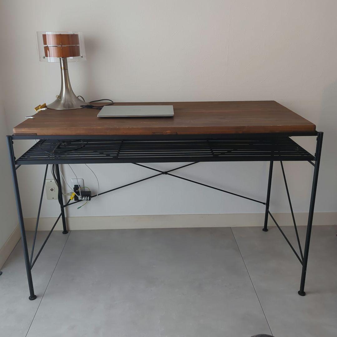 【送料込み】ヴィンテージ風がおしゃれ！パイン無垢材×アイアンの「ケルト デスク」