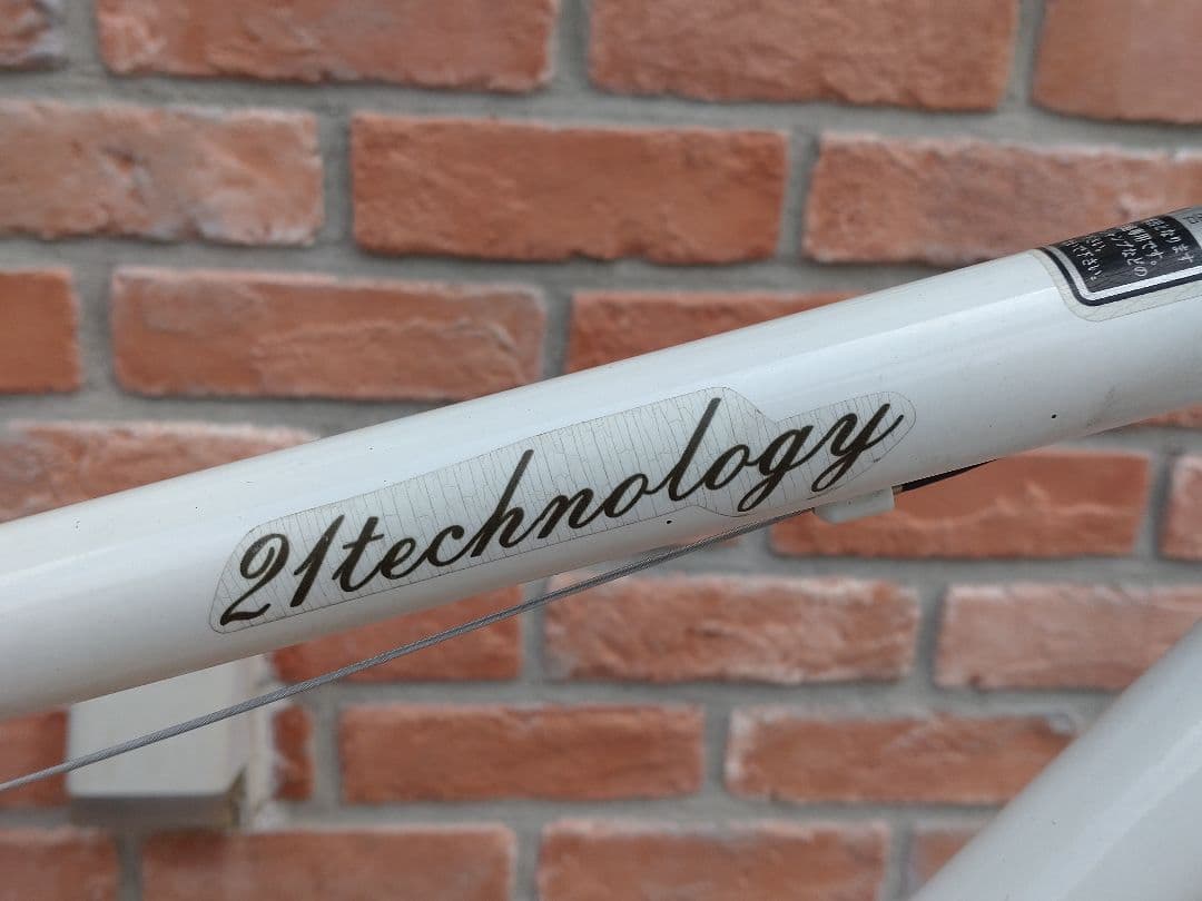 21テクノロジーのクロスバイク 700c