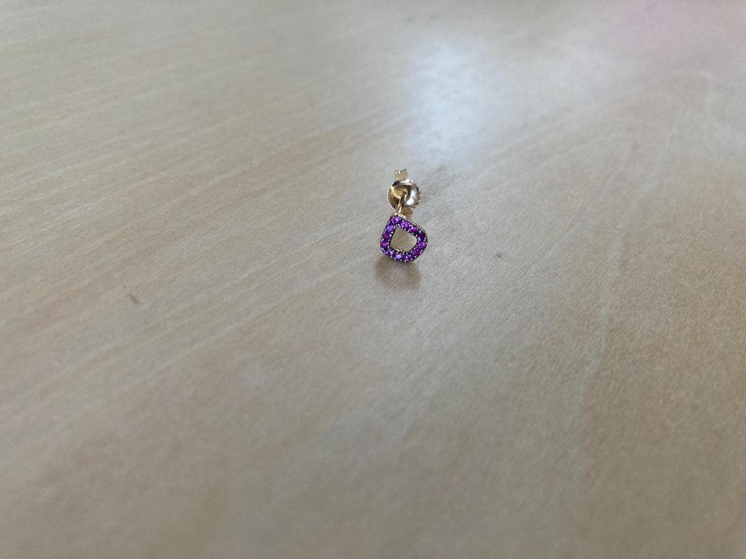 【超美品！】ARTIDA OUD（アルティーダ ウード）ルビーの限定ピアス2個