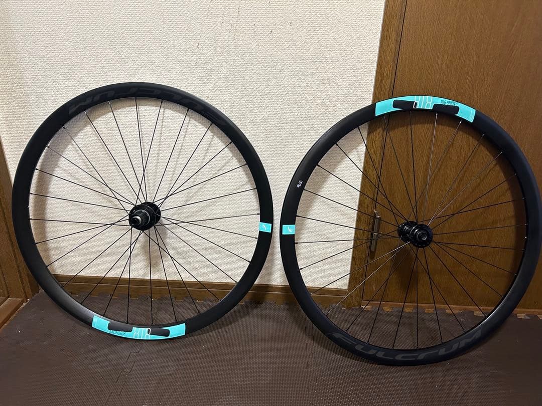 FULCRUM 「フルクラム」 RACING 818 DB ホイールセット 商品詳細
