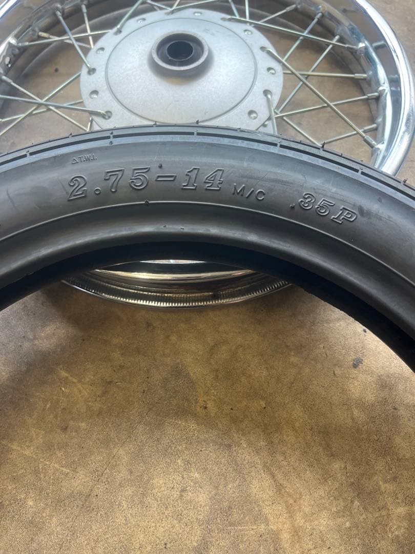 2.75-14 タイヤホイール　カブAA04 JA10 AA08 JA43 カブ
