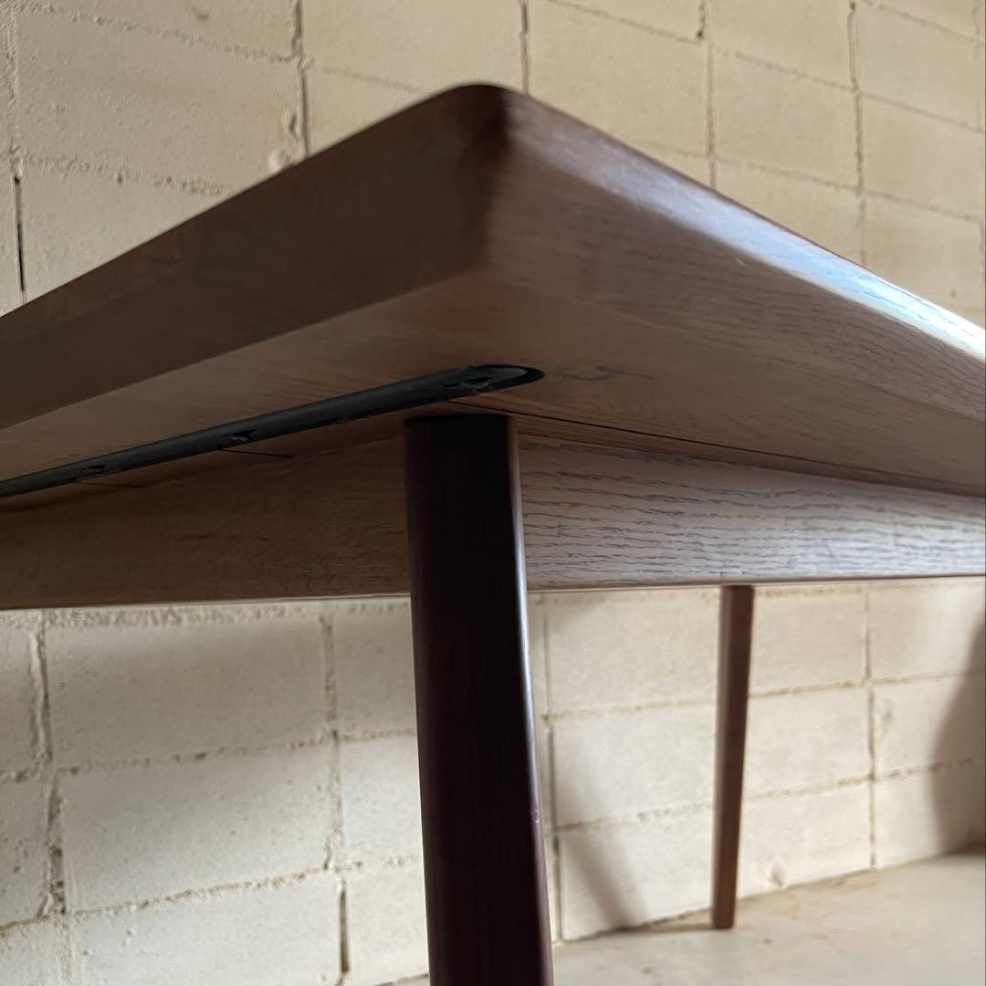 天然木オーク無垢材　ダイニングテーブル　テーパー角脚　斜め脚　北欧スタイル