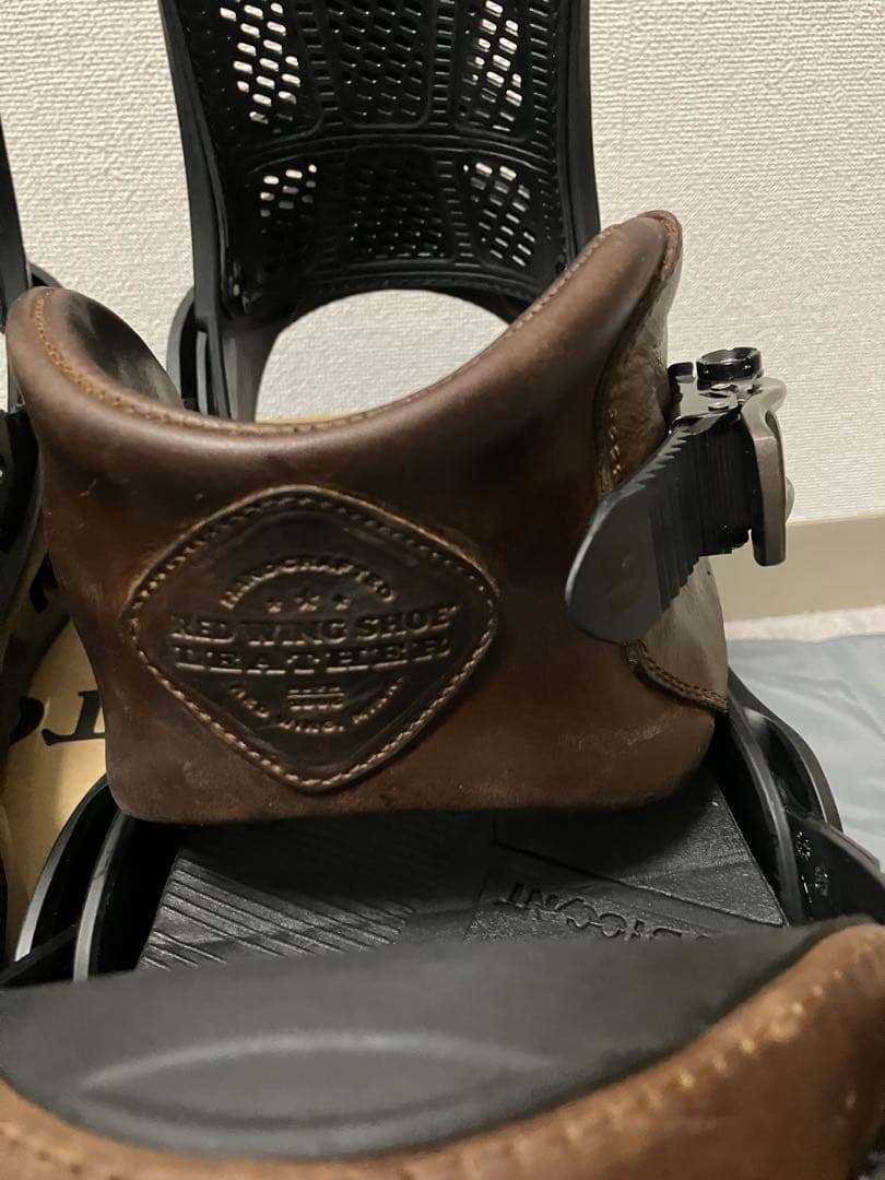 ★RED WING x BURTON Malavita Mサイズ ReFlex