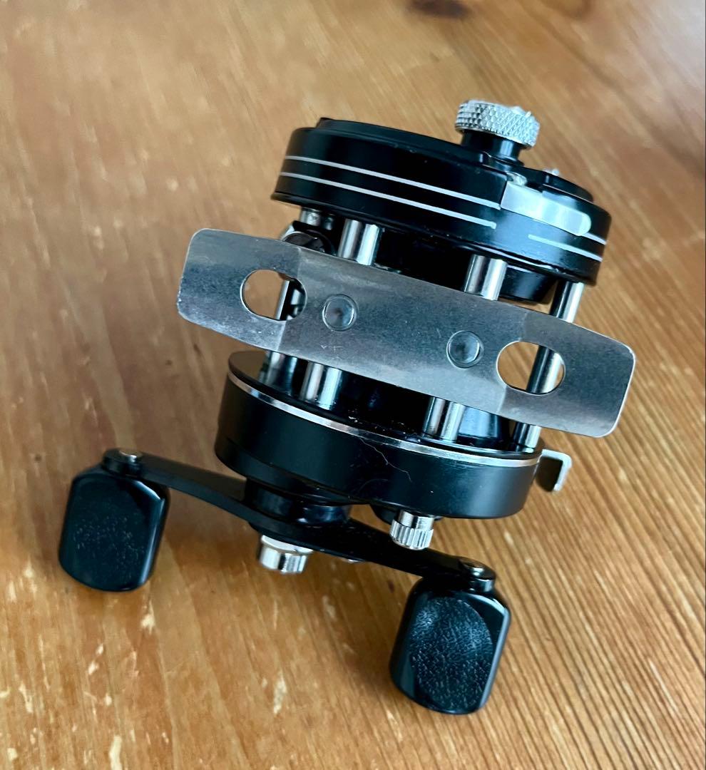 お見逃しなく！　オールド　ダイワ　ミリオネア　GS-1000C ベイトリール