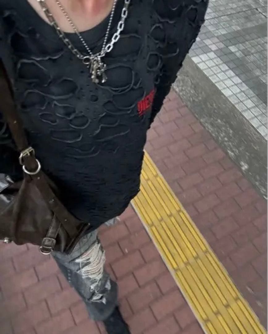 【現行品】diesel ss tシャツ　確実正規品　定価30000円越え