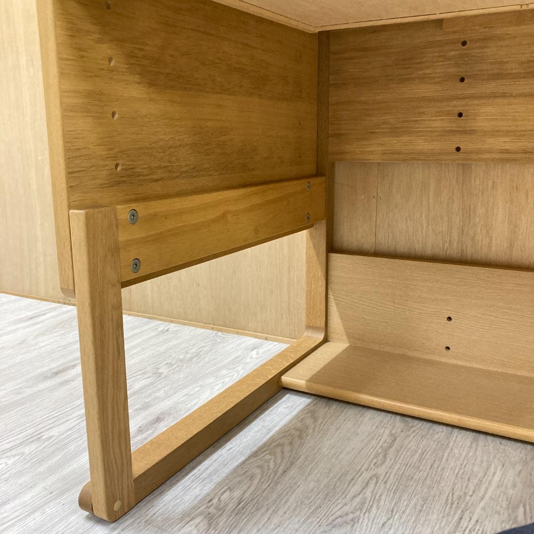 【カリモク】ベネッセ　学習机　デスク　高さ調整