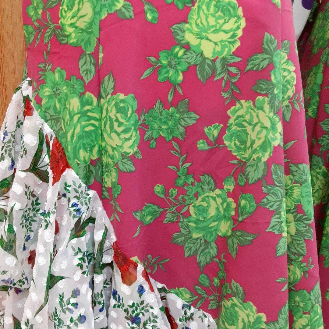 フラメンコ衣装　ファルダのみ　豪華白/赤花柄レースジャガード　 ★フリル1段追加