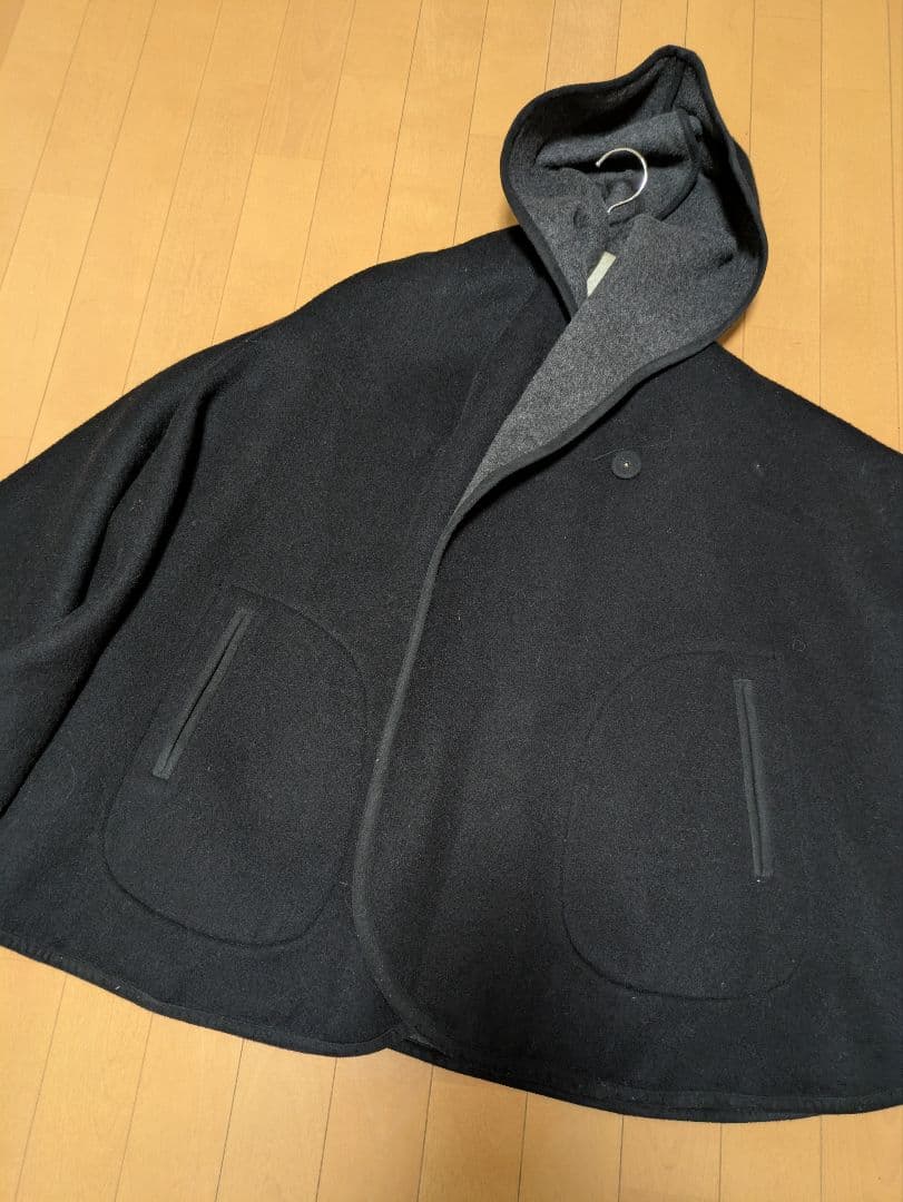 Y's for living リバーシブルポンチョ　コート　黒　グレー