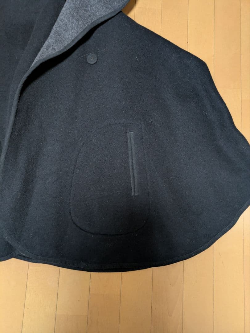 Y's for living リバーシブルポンチョ　コート　黒　グレー