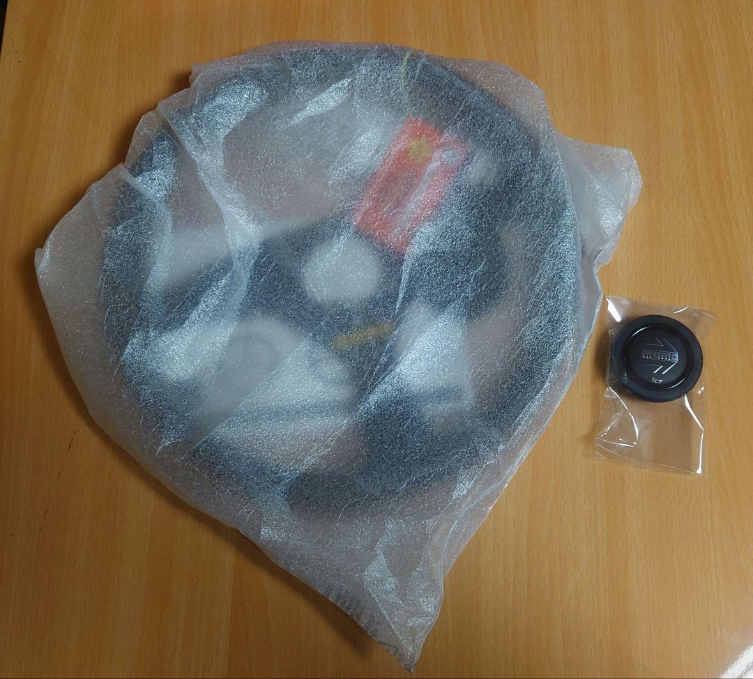 MOMO ステアリング ヴェローチェレーシング 32パイ BK V2　おまけ付き