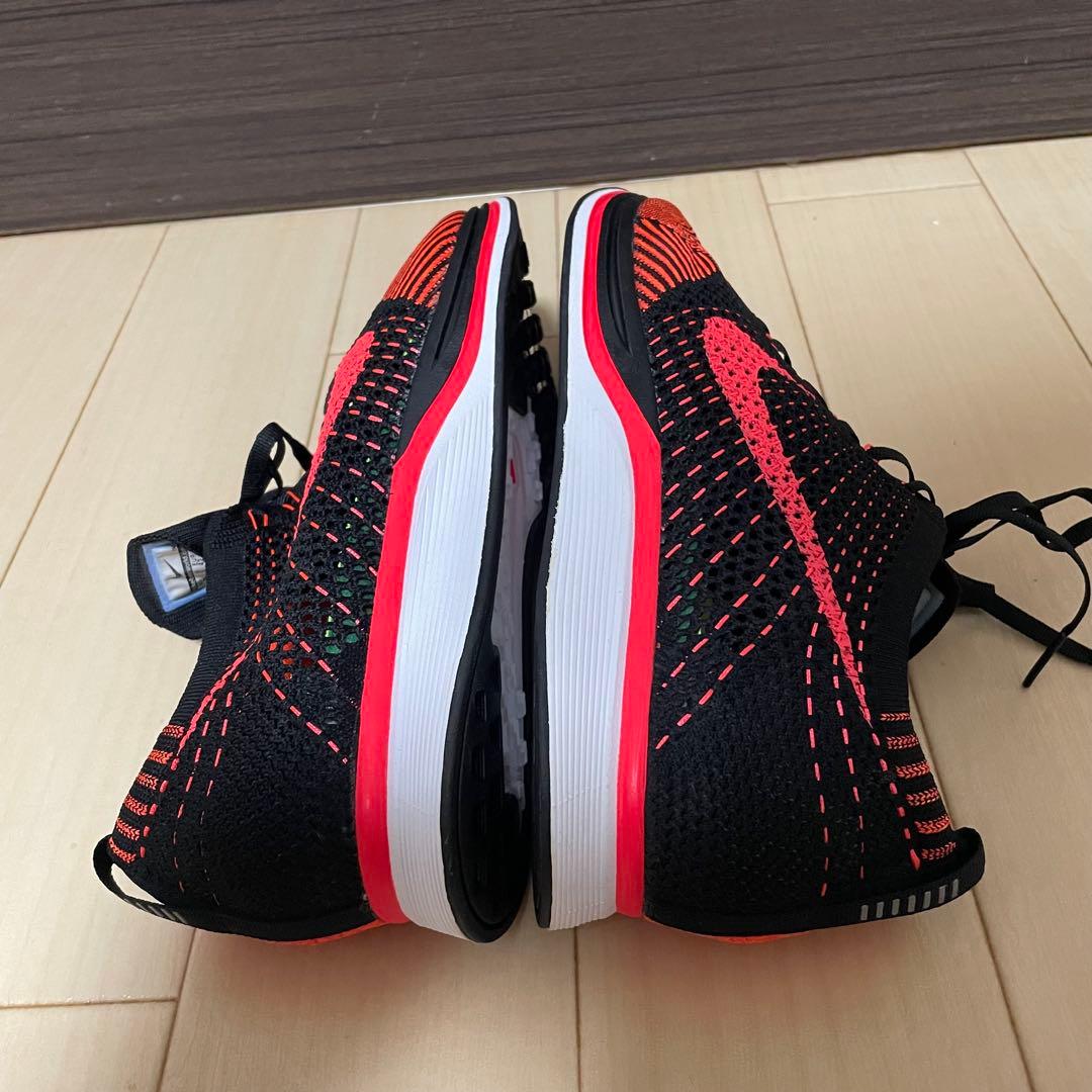 【新品✨超希少✨】 NIKE フライニットレーサー　赤×黒×オレンジ　ランニング