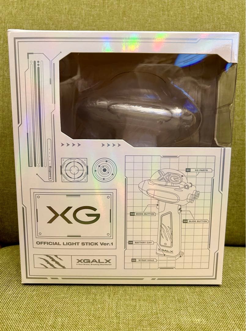 正規品][未開封][トレカ付き]XG ペンライト - メルカリ