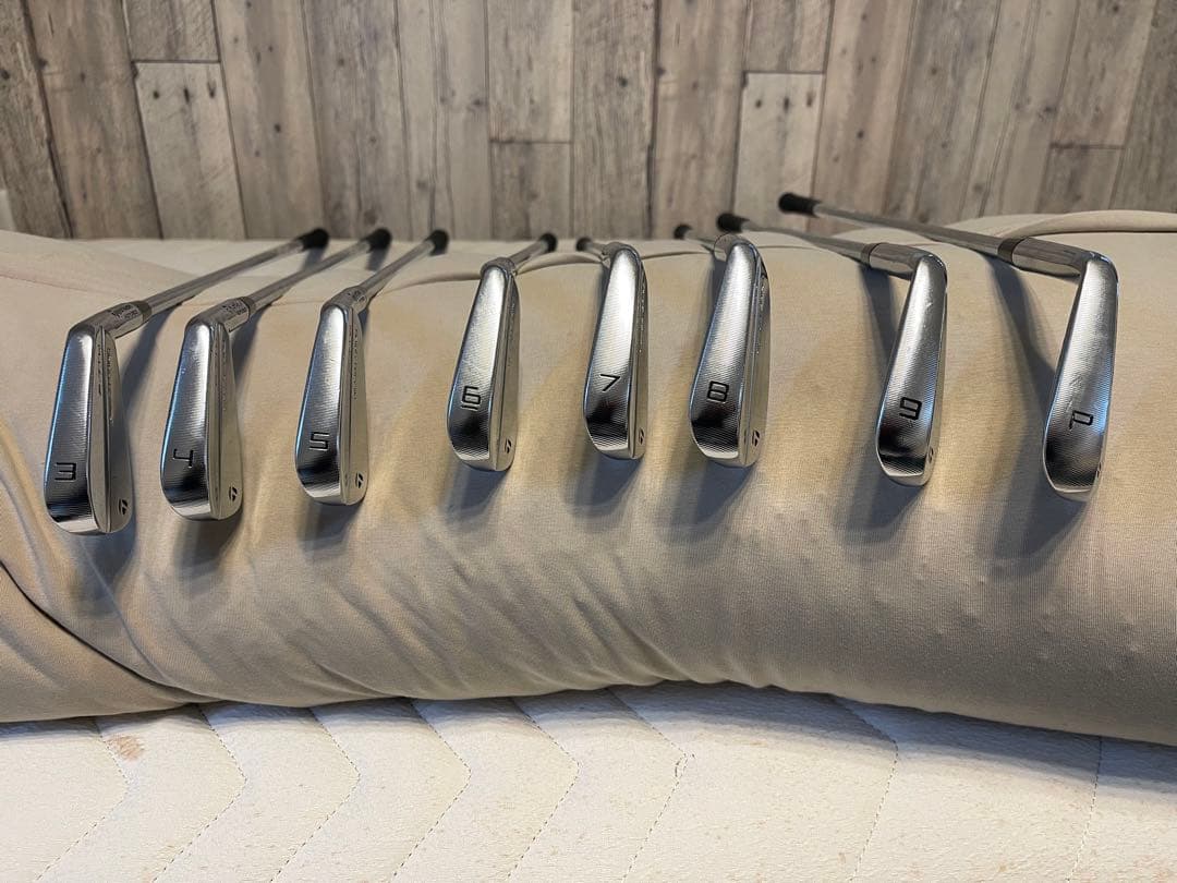 テーラーメイド　Ｐ７TW アイアン　タイガーウッズ