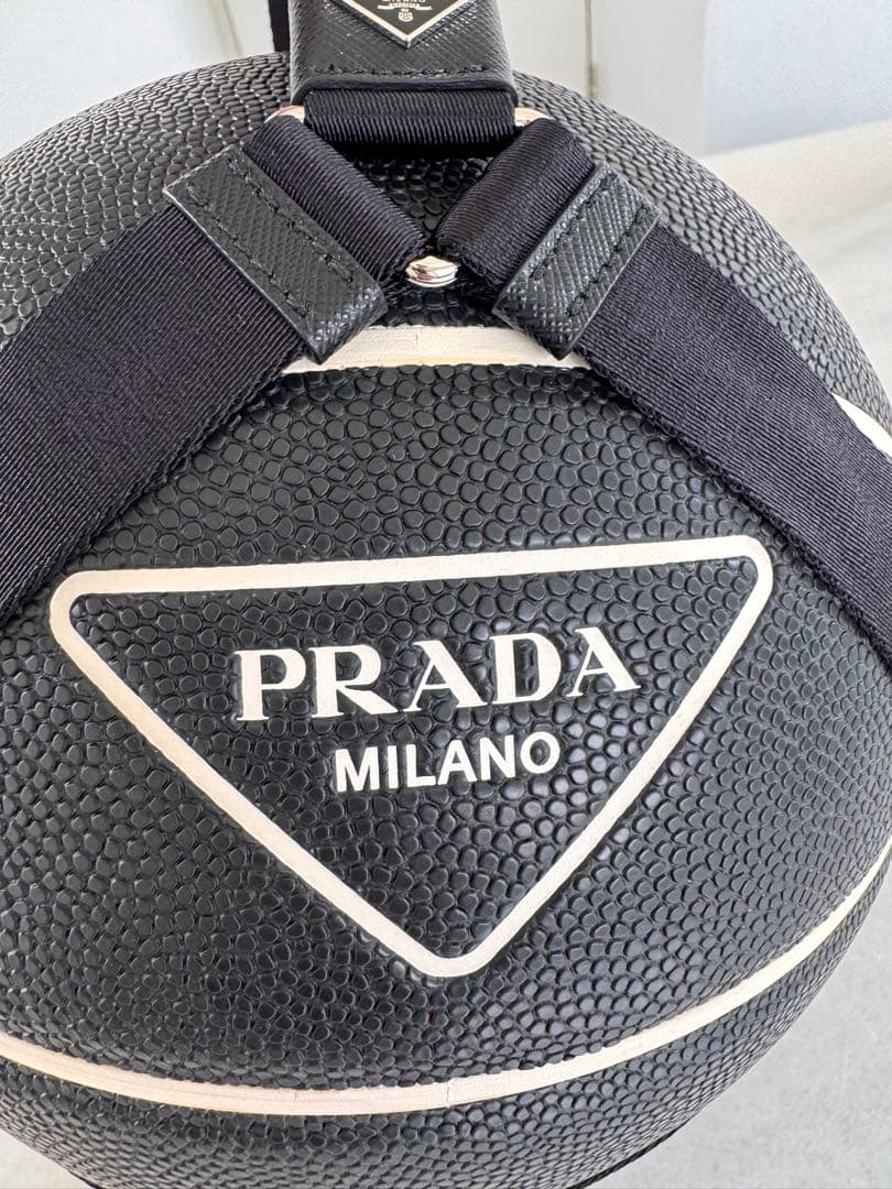 PRADA（プラダ）バスケットボール