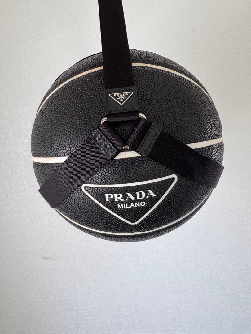 PRADA（プラダ）バスケットボール