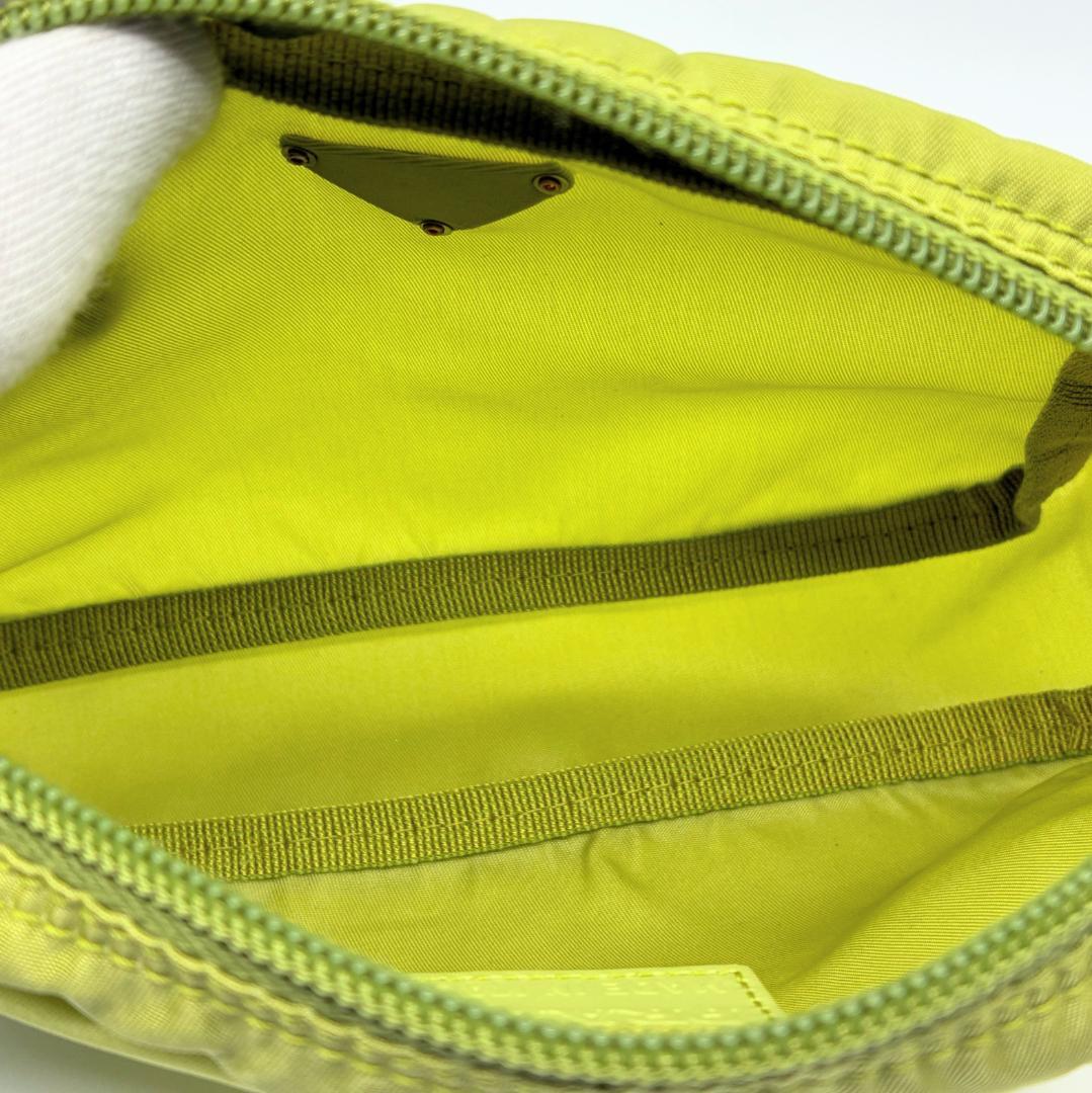 PRADA プラダ ポーチ ライムグリーン A1352A5