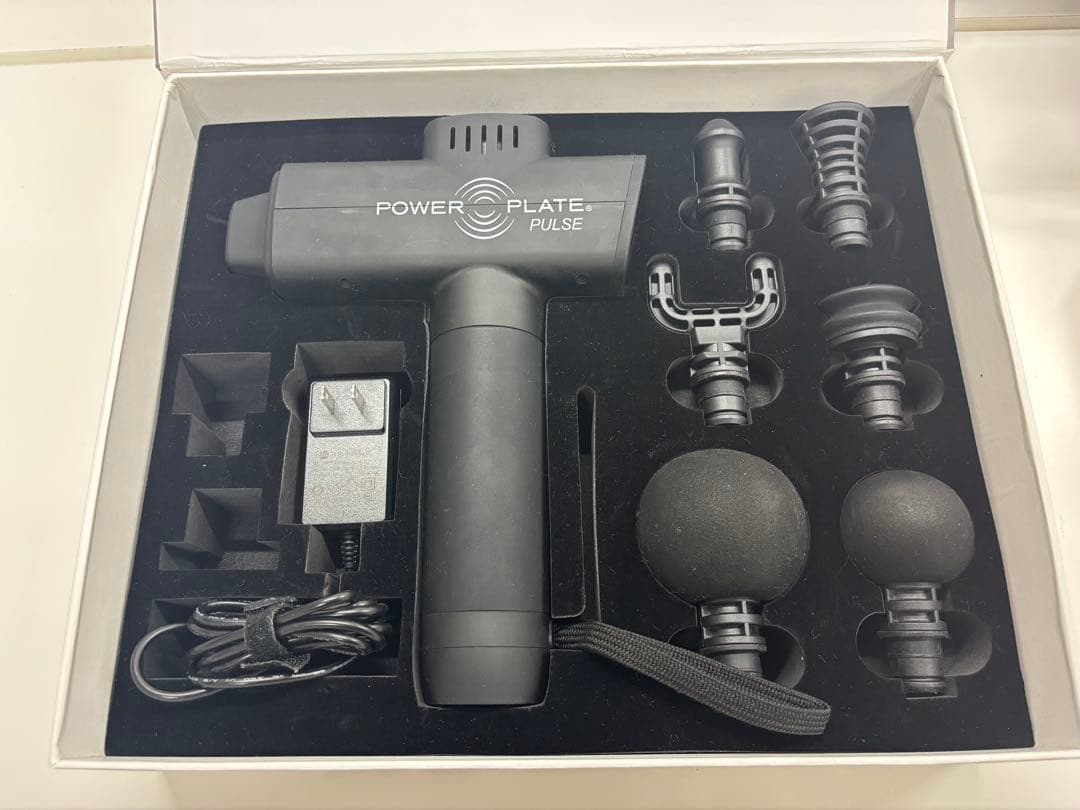 POWER PLATE PULSE マッサージガン - メルカリ