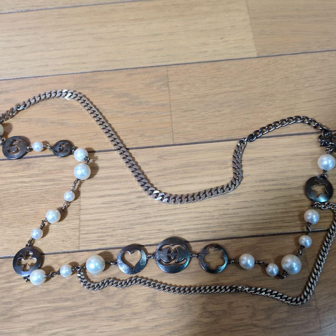 シャネル　パールとチェーンのベルト