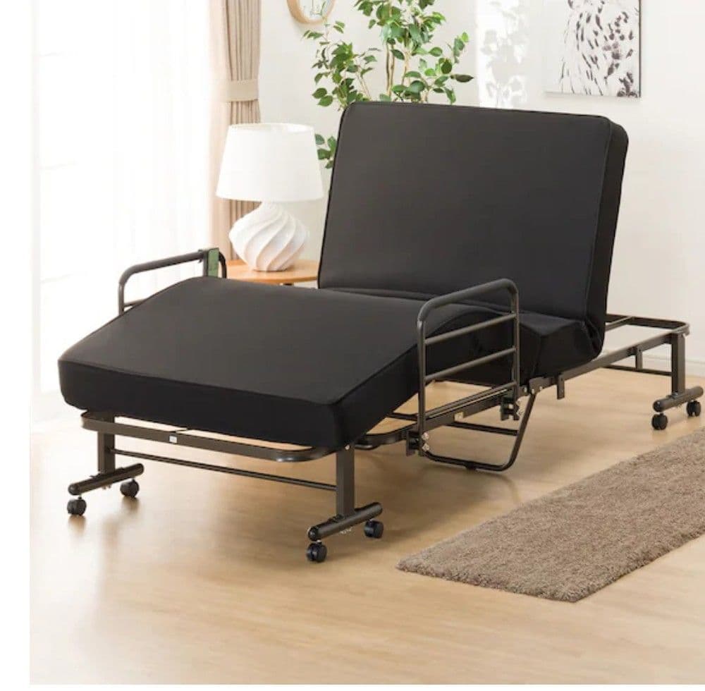 美品　ニトリ折りたたみ電動ベッドガード付き　セレサ