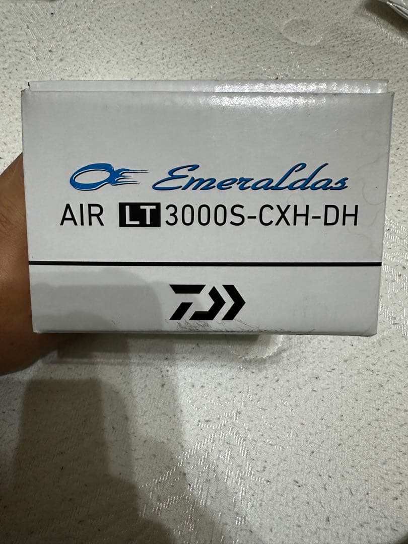 リール Daiwa Emeraldas AIR LT3000S-CXH-DH