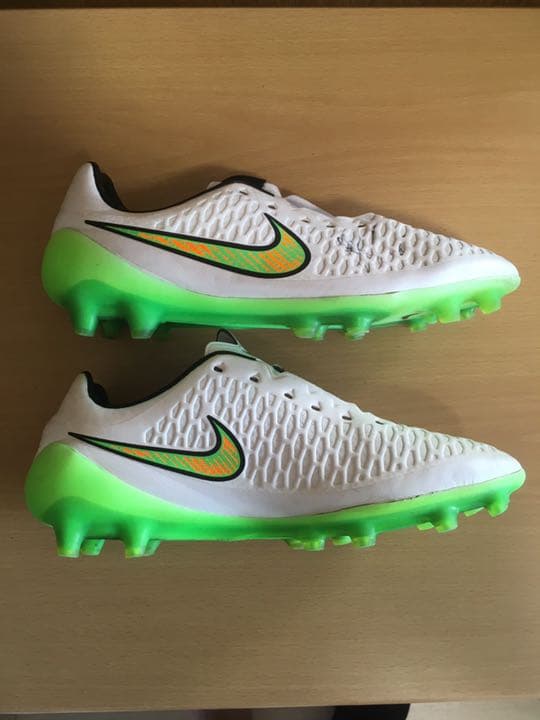 ナイキ　マジスタ オーパス FG イタリア製 26