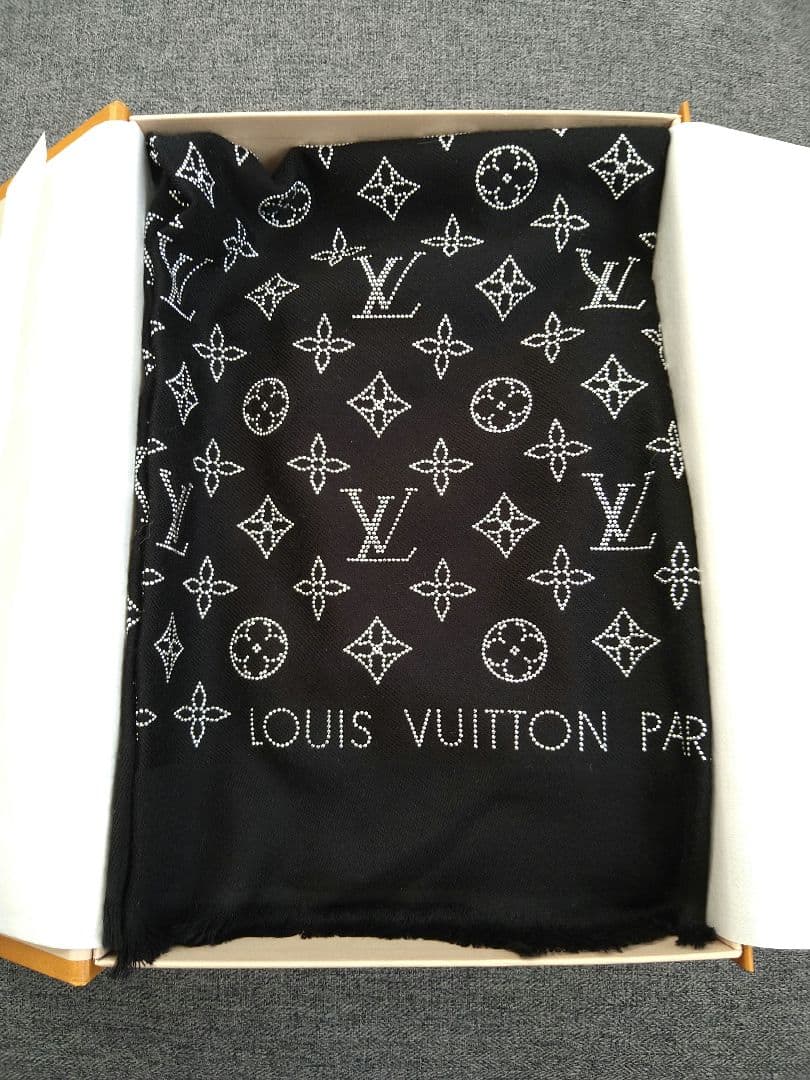 【連休限定価格】LOUIS VUITTON モノグラム ストール