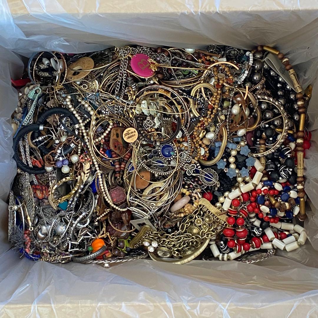 大量 まとめ売り ジャンク 未選別 アクセサリー色々④ 約8.5