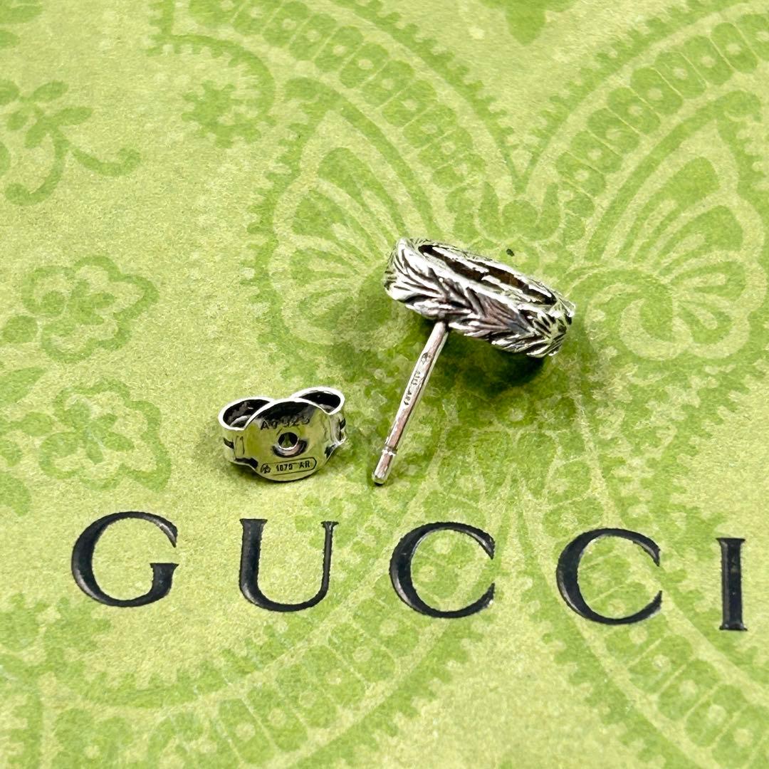 美品✨　グッチ　GUCCI ピアス　アラベスク　インターロッキング　G　燻　片耳