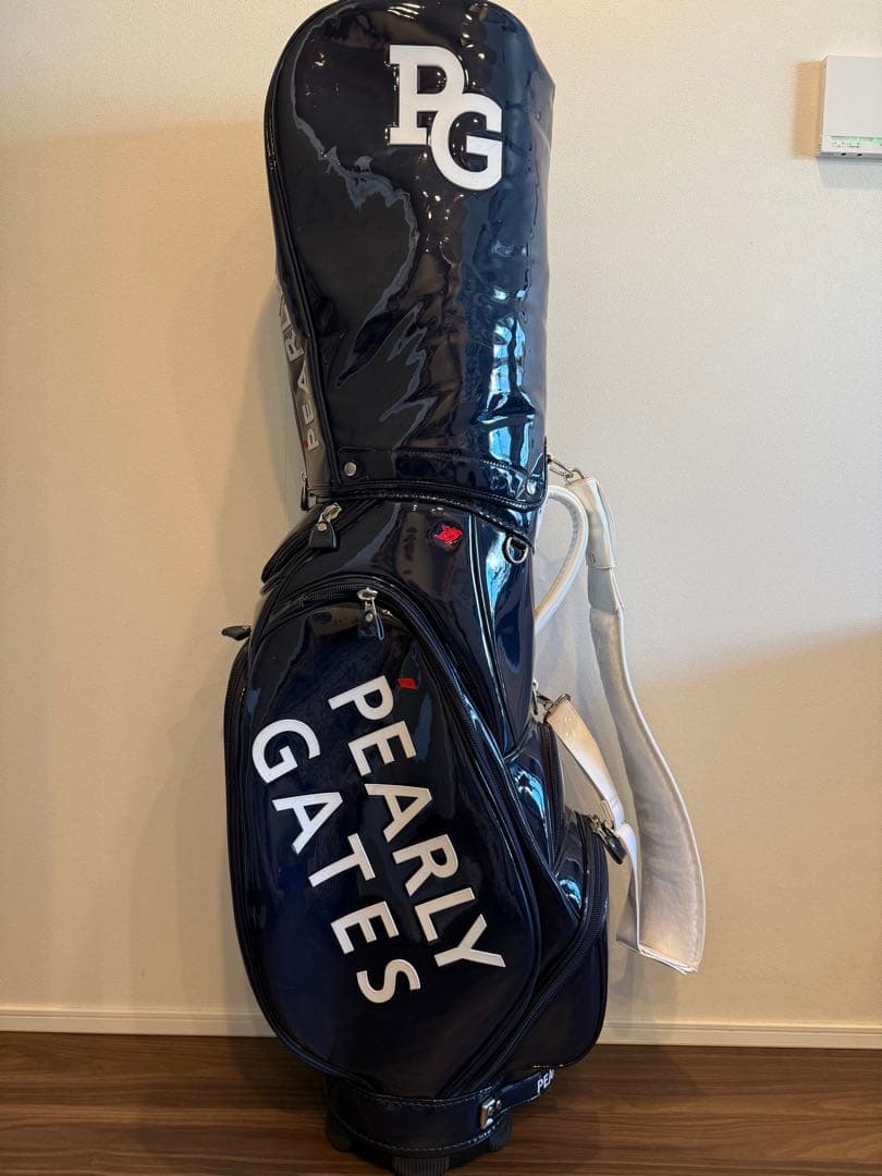 PEARLY GATES エナメルキャディバッグ