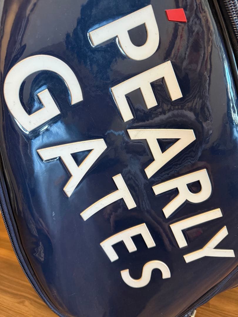 PEARLY GATES エナメルキャディバッグ