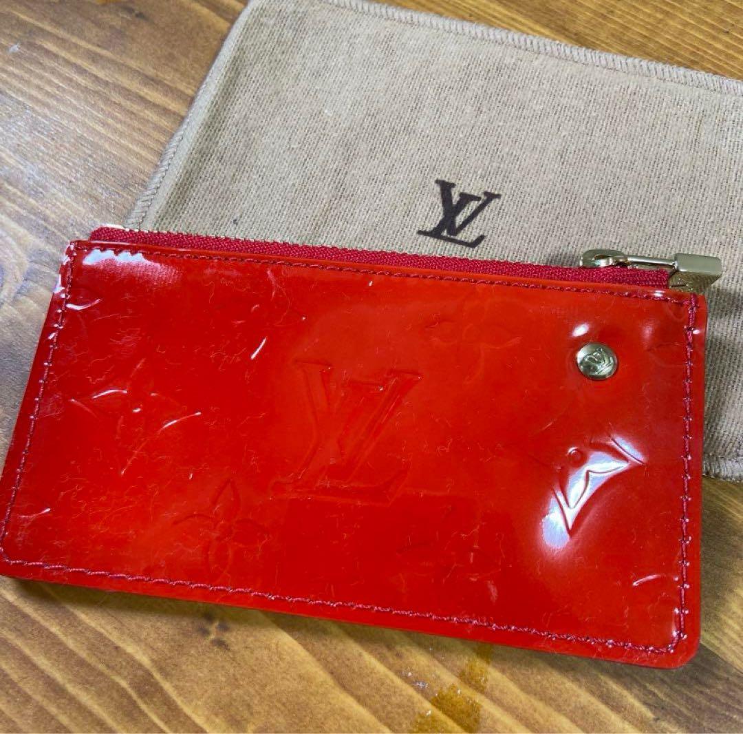 LOUIS VUITTON キーケース ヴェルニ 赤