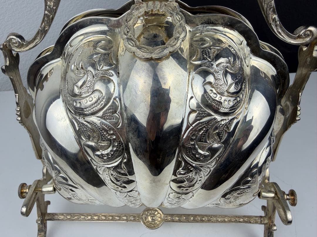 H*2様 アンティーク　シルバープレート　ビスケットウォーマー お菓子入れ