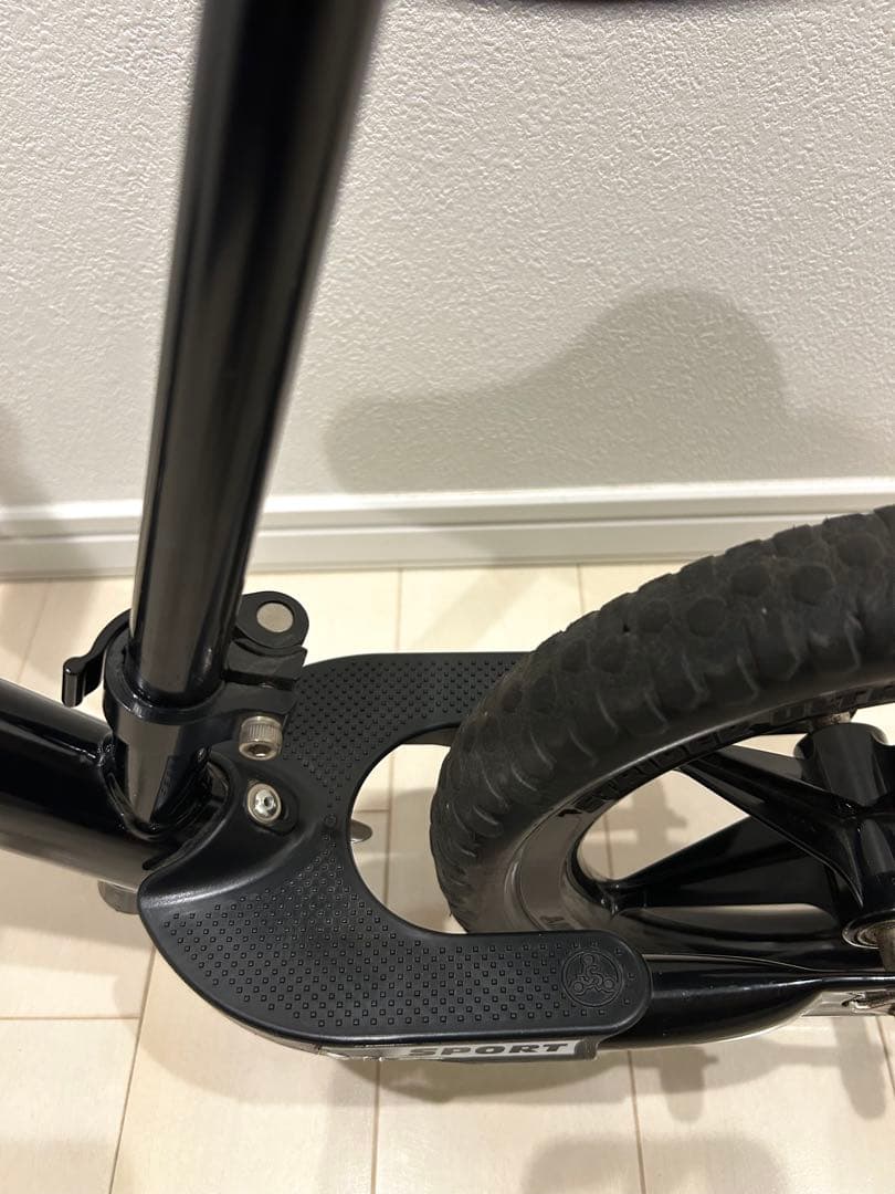 ストライダー ブラック 12インチ スポーツモデル 本体 ブラック 日本正規品