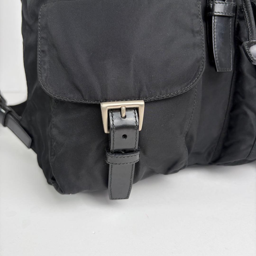 極美品 プラダ リュック 巾着 三角ロゴプレート ナイロン レザー ブラック