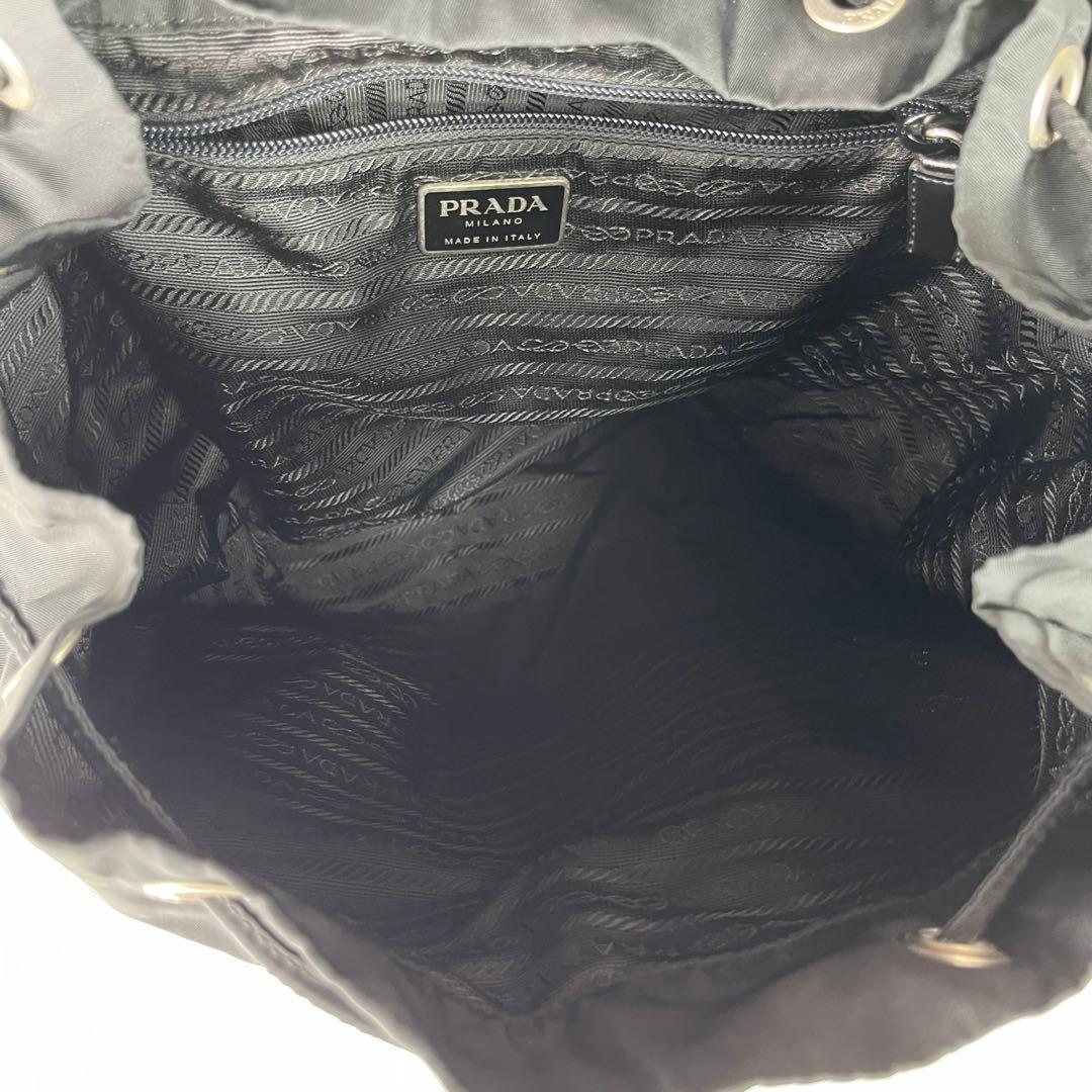 極美品 プラダ リュック 巾着 三角ロゴプレート ナイロン レザー ブラック