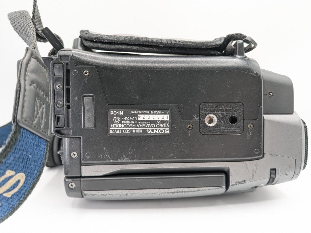 Hi8の再生・ダビングに最適】Sony ビデオカメラ CCD-TRV20 - メルカリ