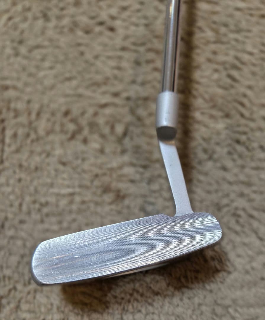 レディース ゴルフセット　クインシー クラブと ルーズベルトテディベアバッグ