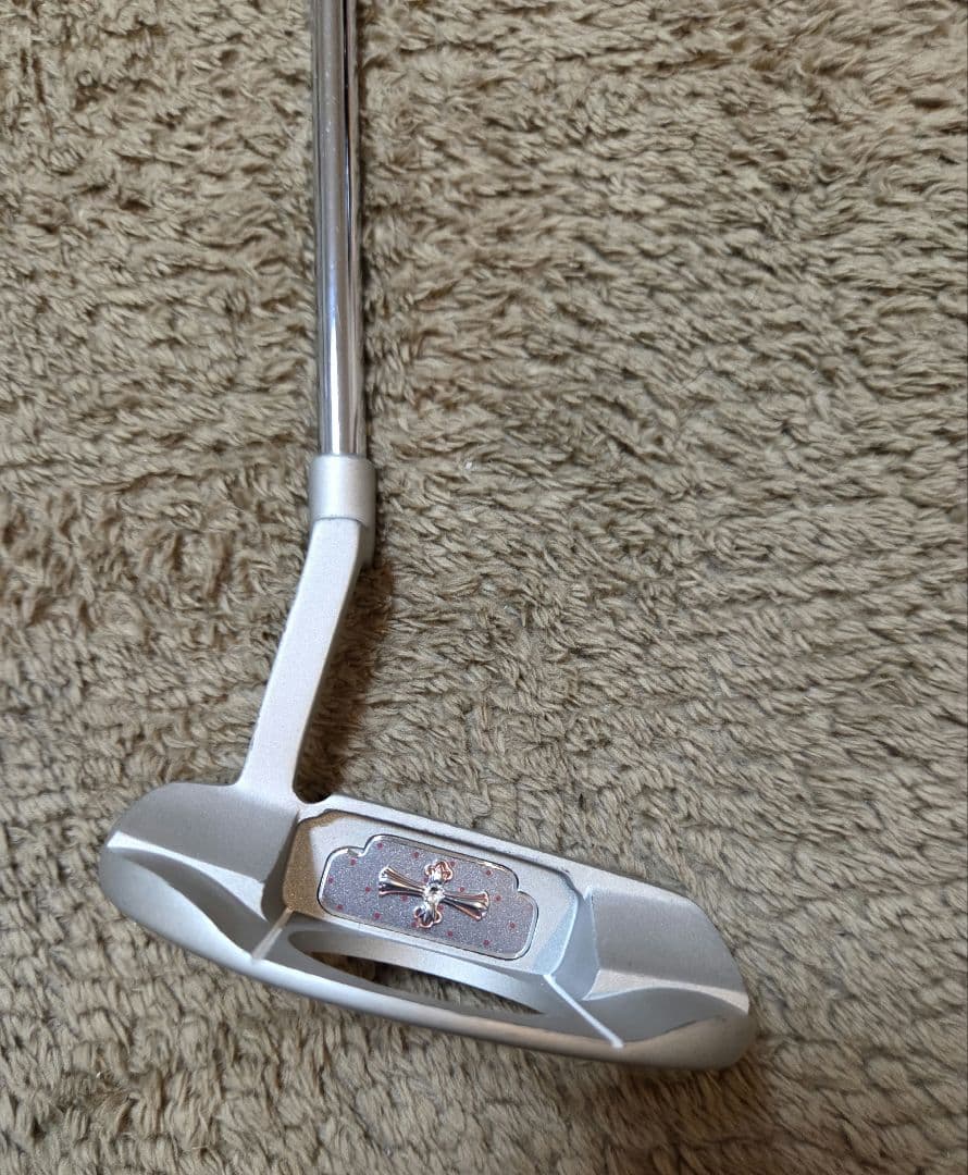 レディース ゴルフセット　クインシー クラブと ルーズベルトテディベアバッグ